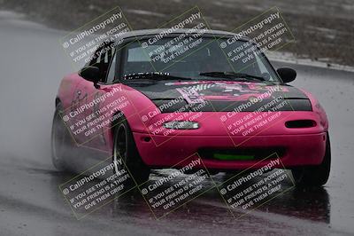 media/Nov-15-2025-CalClub SCCA (Sat) [[7bfa5a7151]]/Qualifying/Group 5/